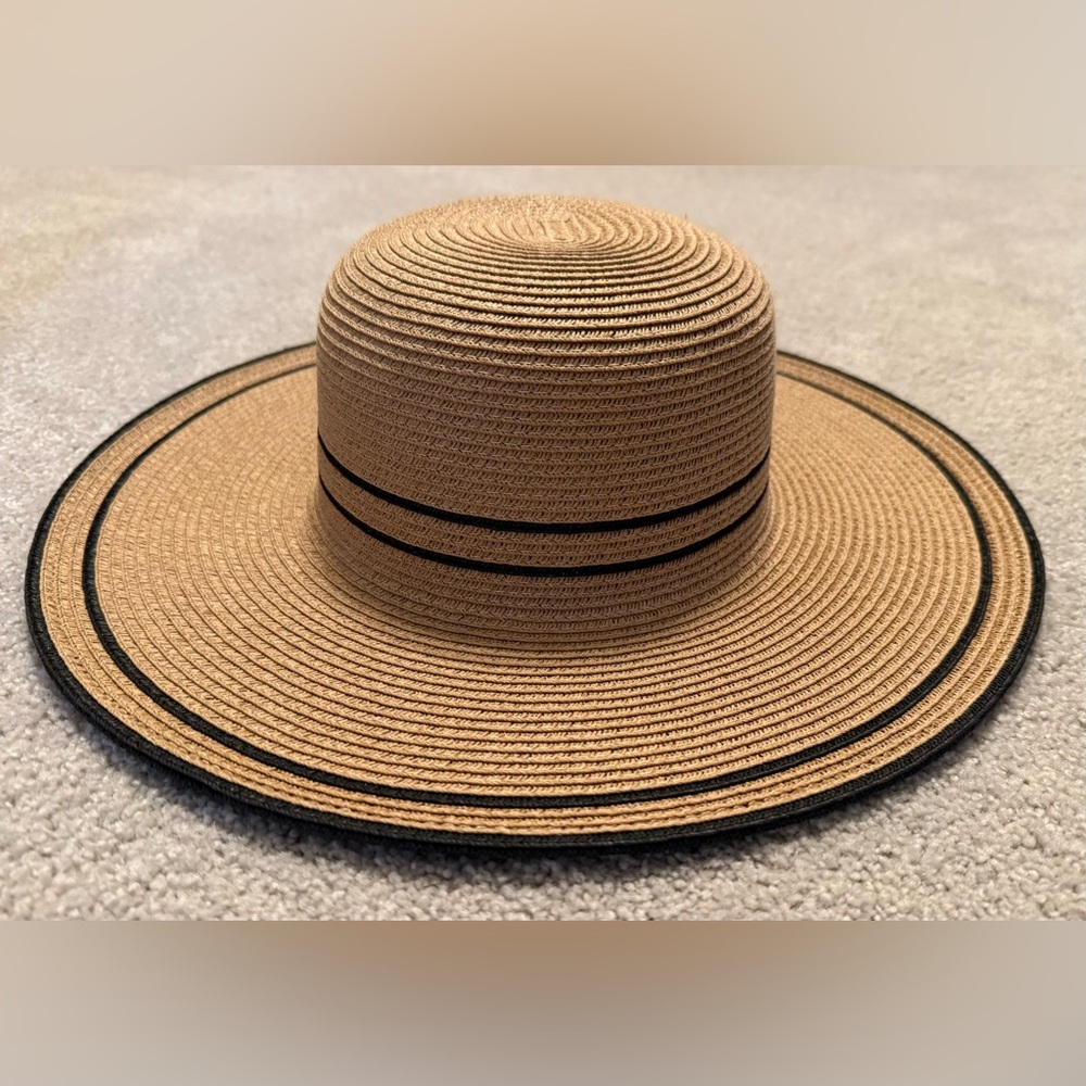 Liz Claiborne Women's O/S Straw Sun Hat with Black Double Stripe Band & Trim NWT